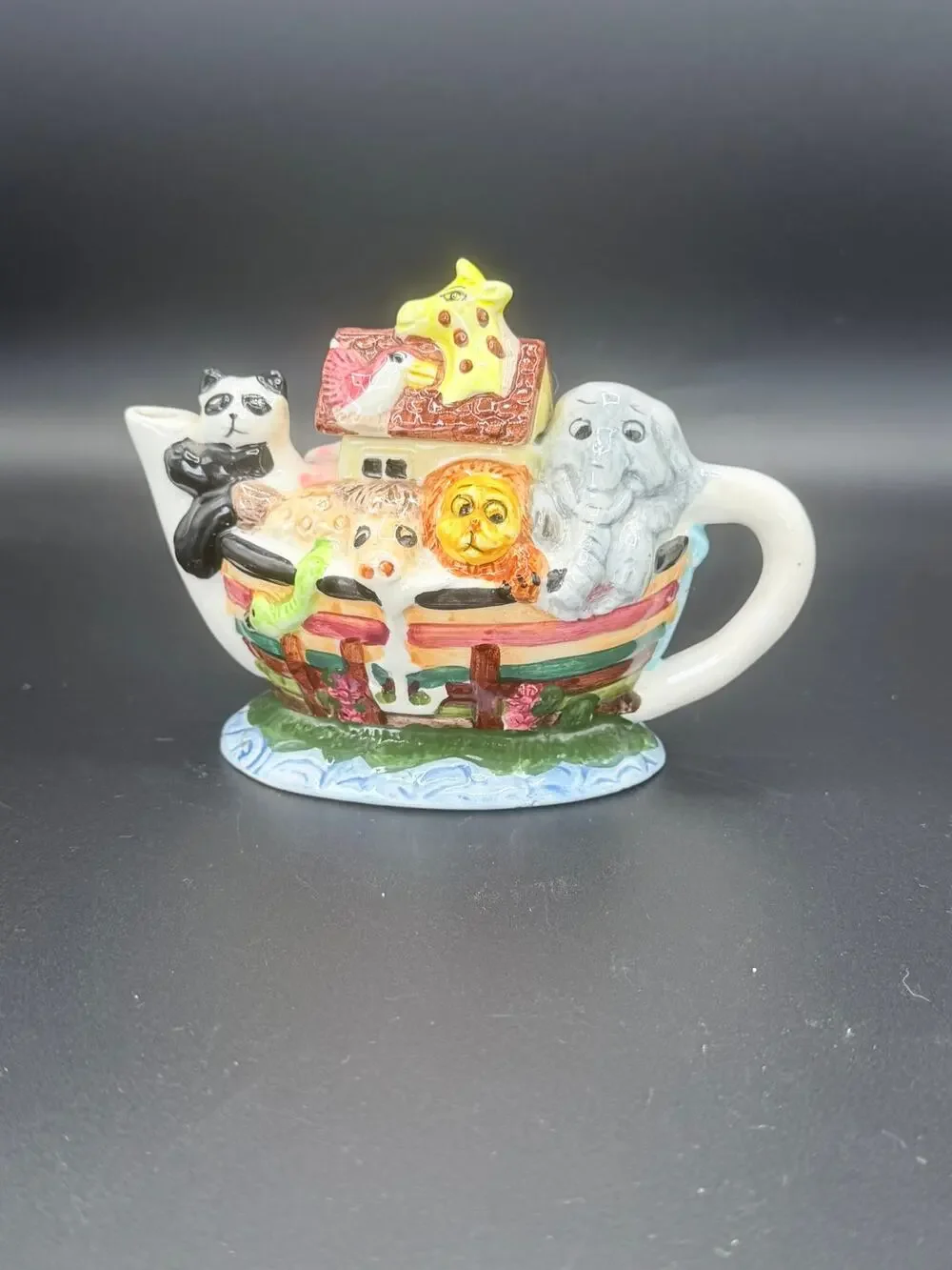 Vintage 1996 Cardinal Inc Noah's Ark Animals Ceramic Treasure Teapot